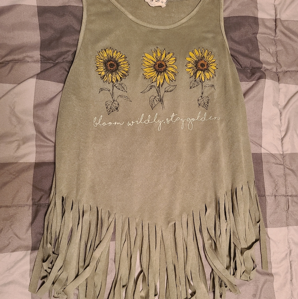 Fringe tank size m
